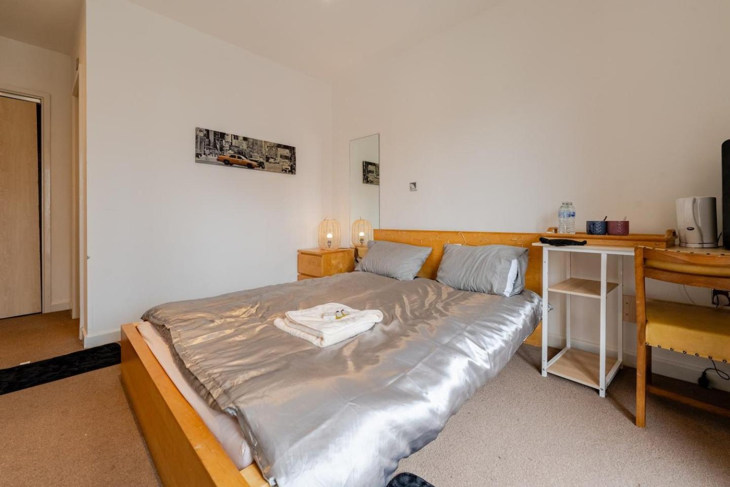 Private Room In Cardiff City Center Exterior foto